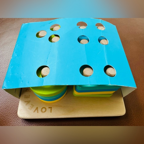 LOVEVERY Sort & Stack Peg Puzzle + Play Guide - Picture 7 of 11